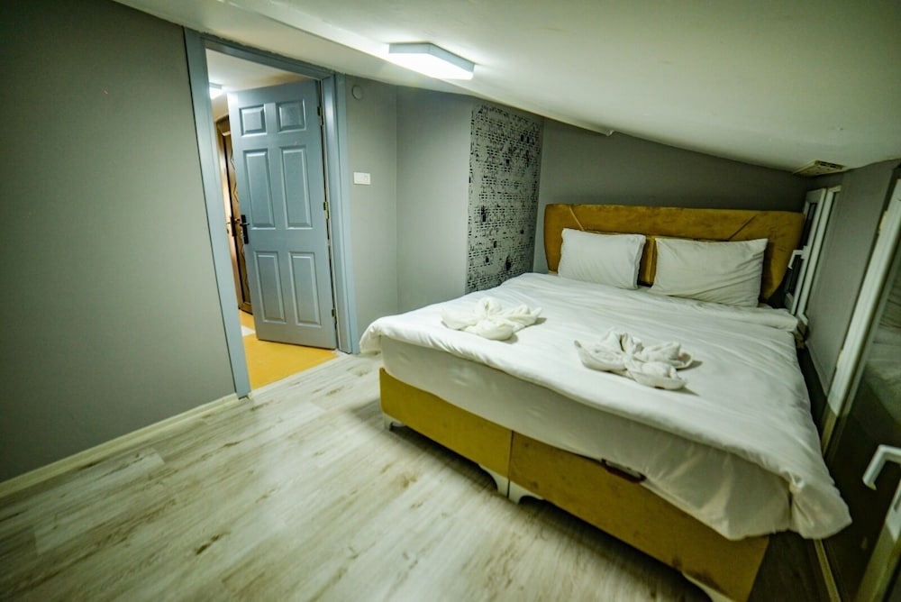 Economy Apartment photo 3