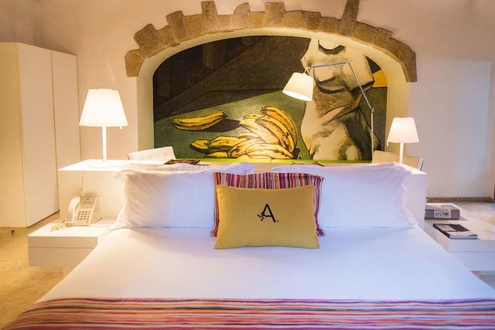 Master suite with bathtub and terrace - Photo 5