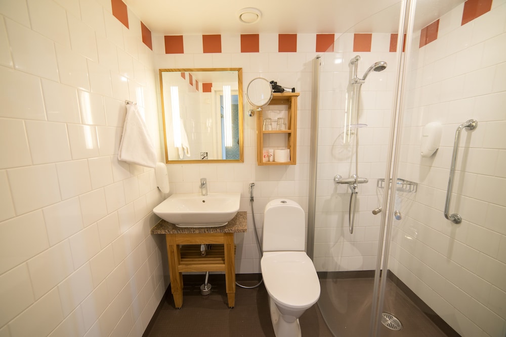 Junior Suite, Private Bathroom, Lake View photo 3