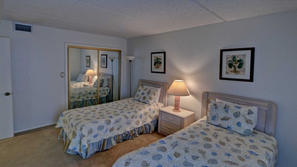 Condo, 3 Bedrooms