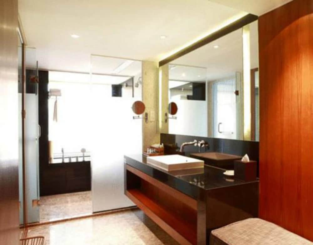 Standard Room, Lake View photo 3