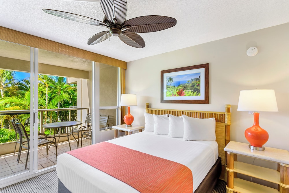 Suite, 1 Queen Bed with Sofa bed