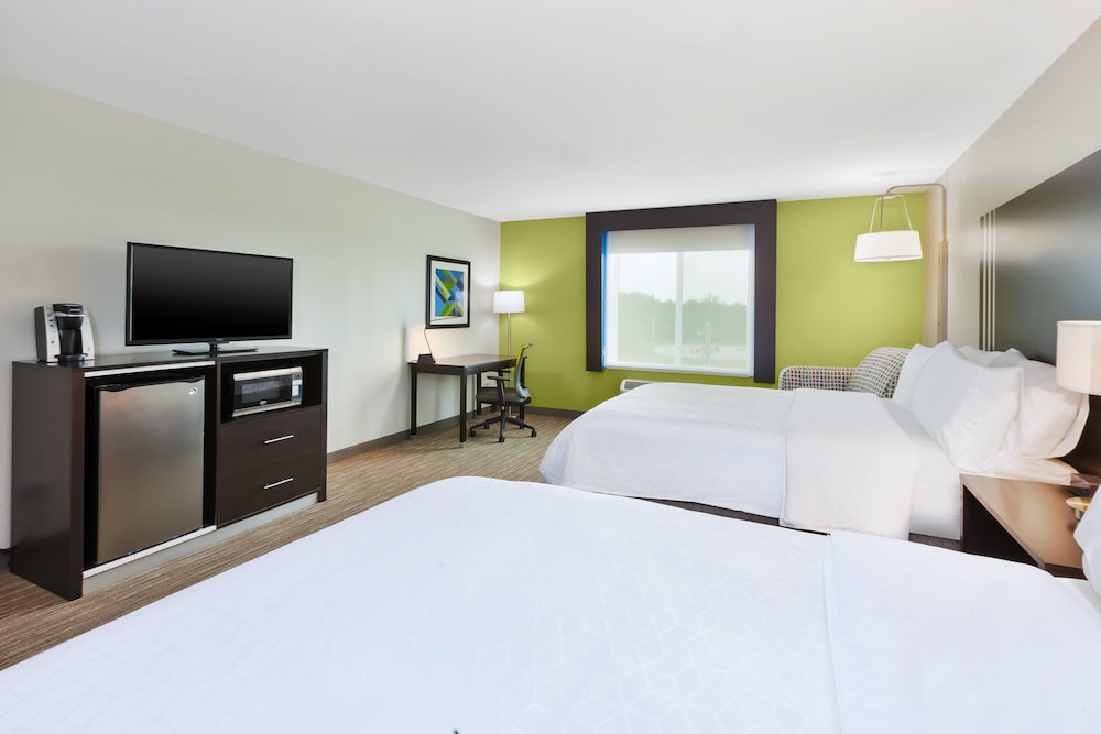 Standard Room, 2 Queen Beds, Accessible (Communication)
