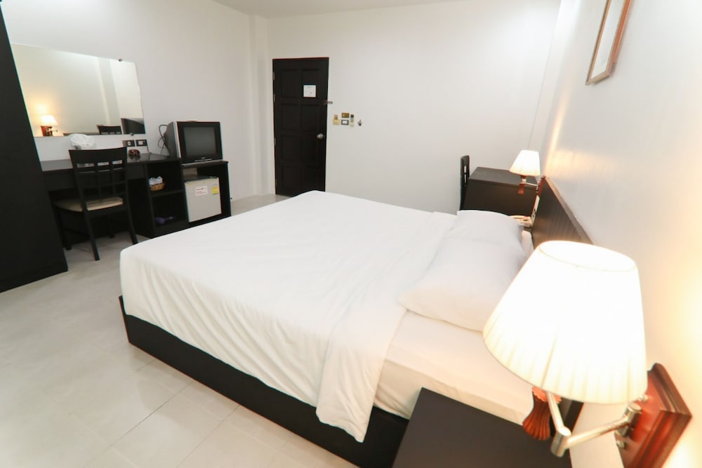 Executive Room - Photo 5