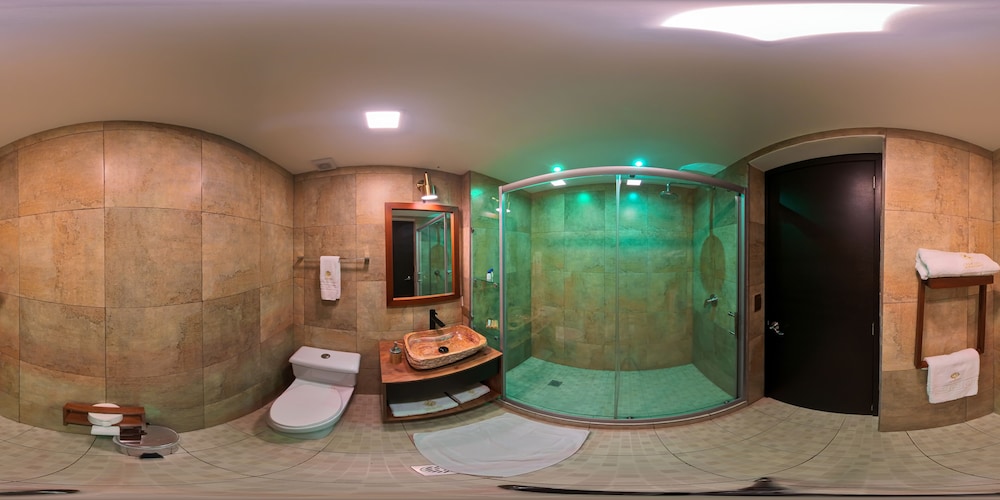 Twin Room - Photo 12