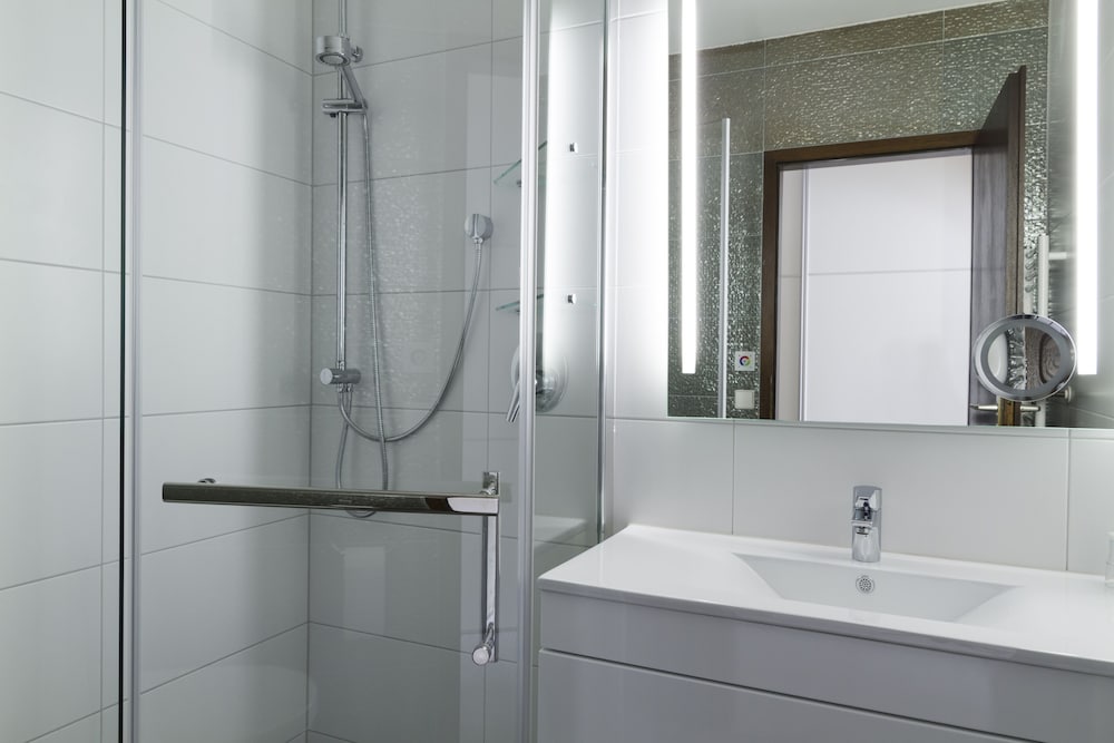 Comfort Double or Twin Room, Private Bathroom - Photo 5