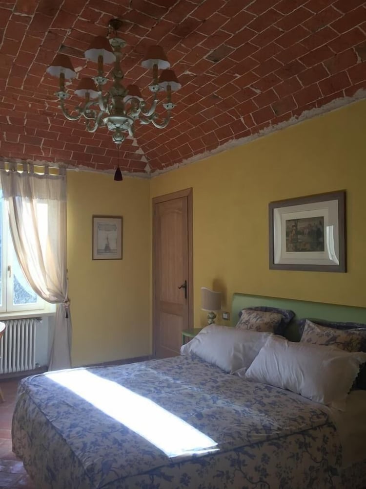 Double or Twin Room, Hill View (Cavaliere)