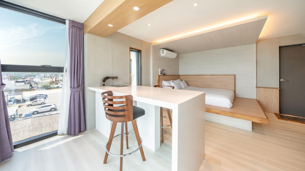 Basic Room, 1 Bedroom (Room 302) - Photo 6