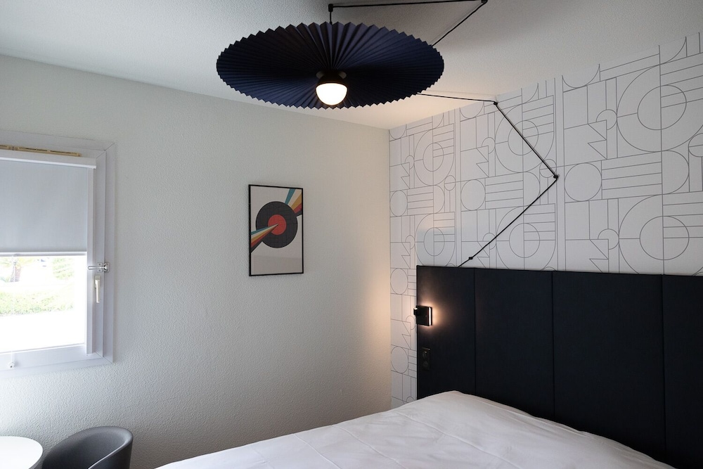 Standard Room, 1 Double Bed - Photo 9