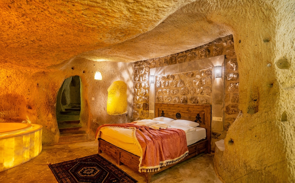 Honeymoon Room photo 3
