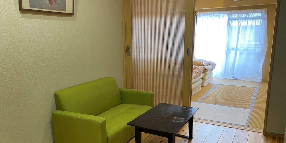 Basic Apartment, 1 Bedroom, Non Smoking - Photo 4