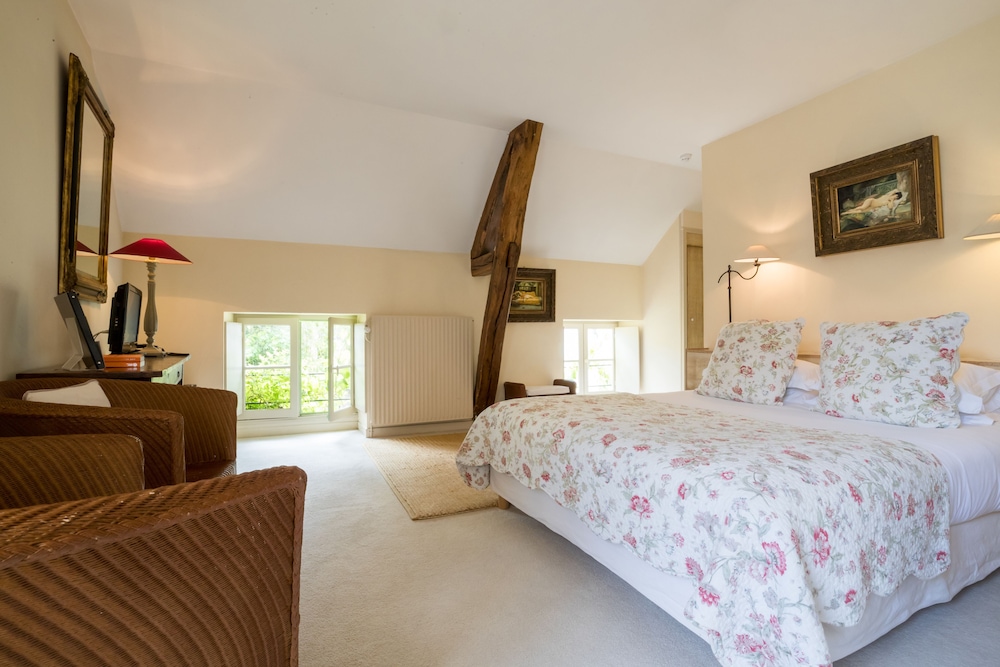 Village Room photo 3
