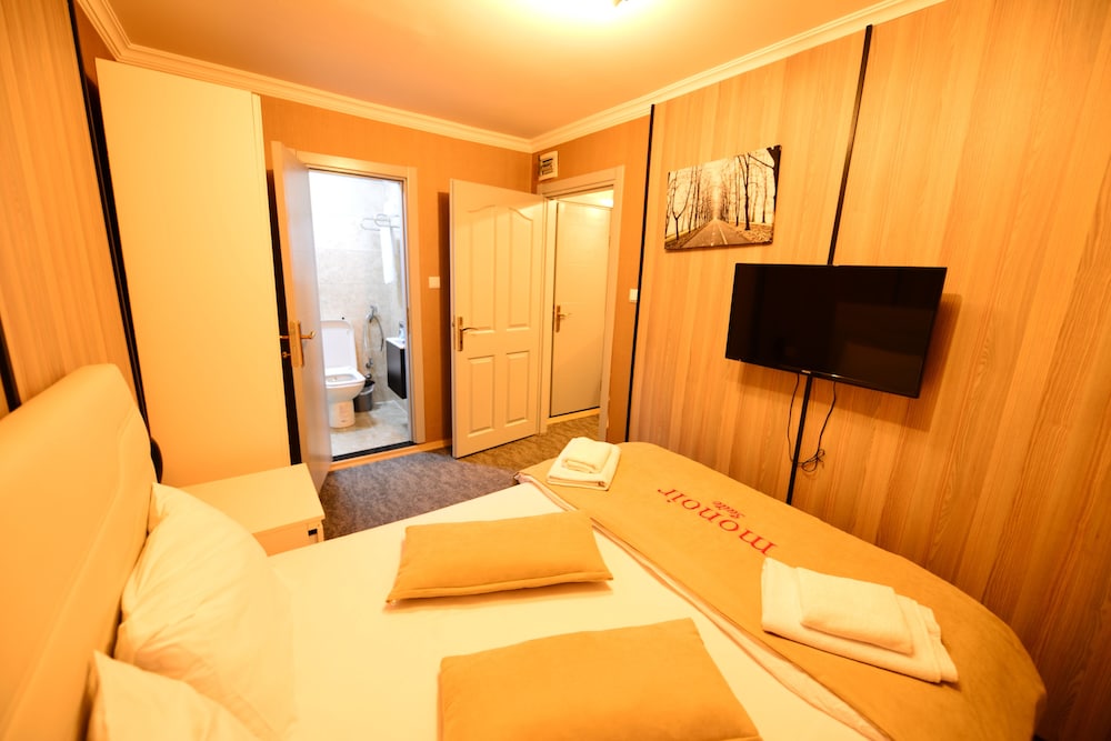 Basic Apartment