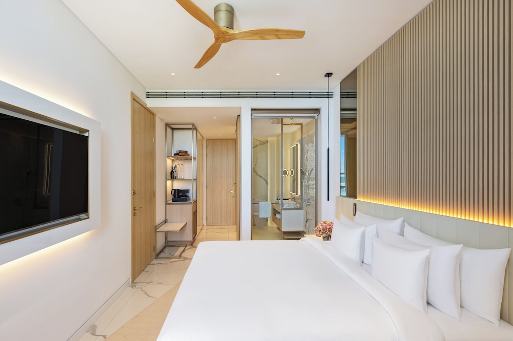 Deluxe Room (Collection, Higher Floor)
