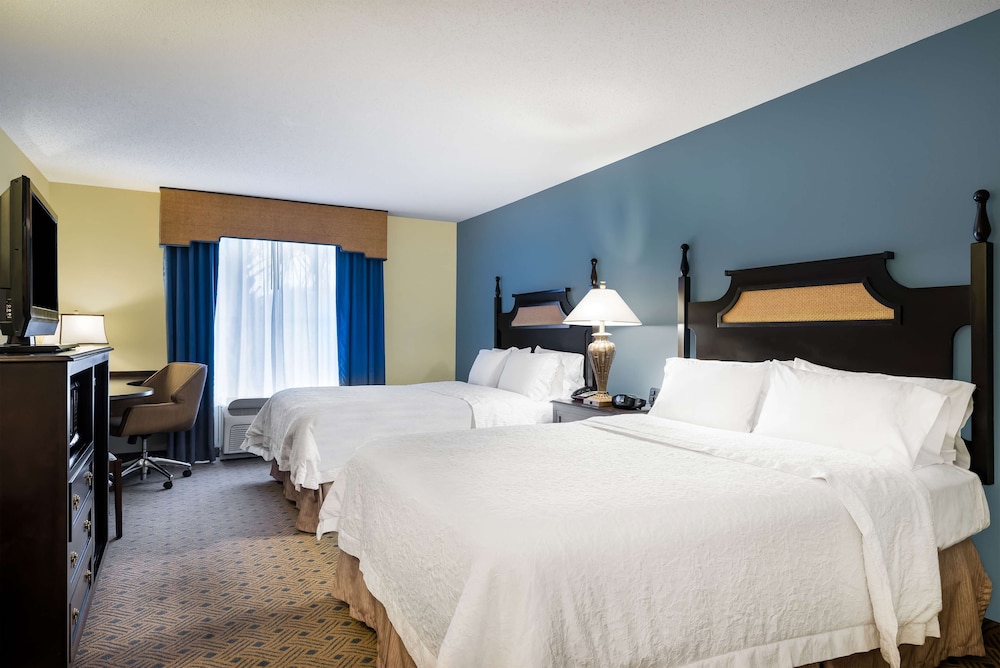 Room, 2 Queen Beds, Accessible, Non Smoking - Photo 2