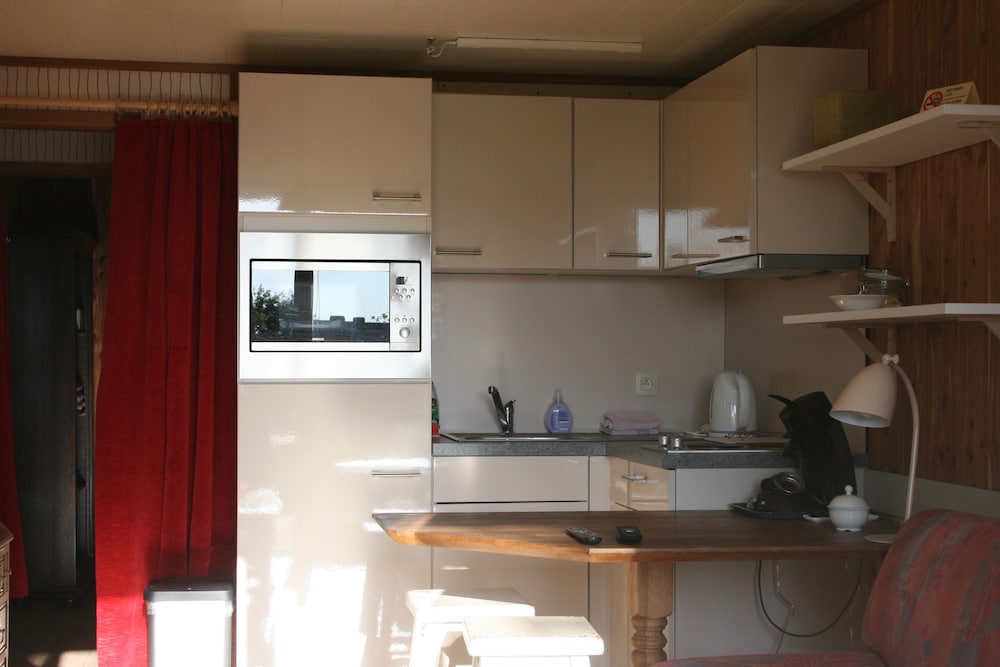 House (tiny) photo 2