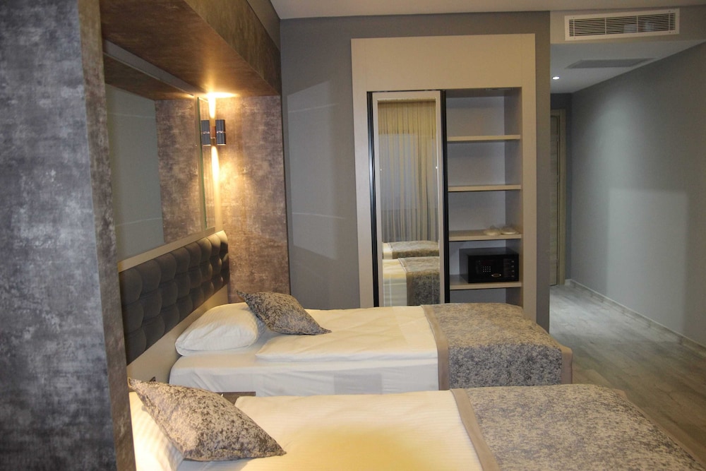 Standard Twin Room photo 3