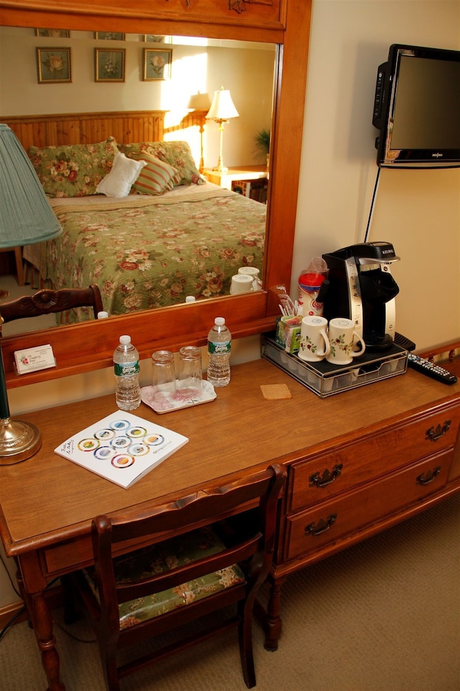 The Rose Room photo 3