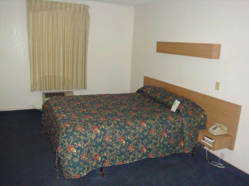 Standard Room, 1 Queen Bed, Non Smoking