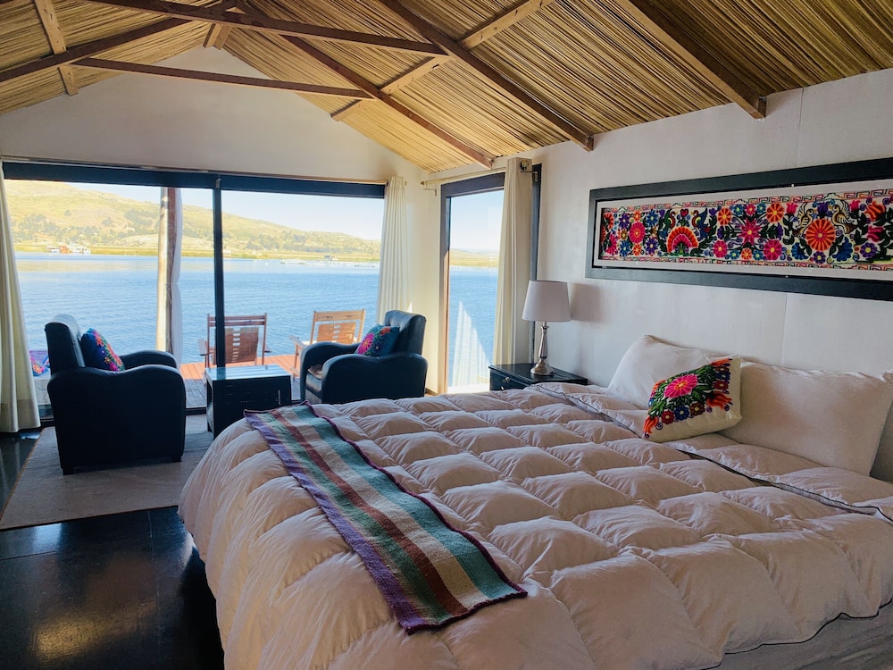 Panoramic Studio Suite, 1 Bedroom, Ensuite, Lake View photo 2