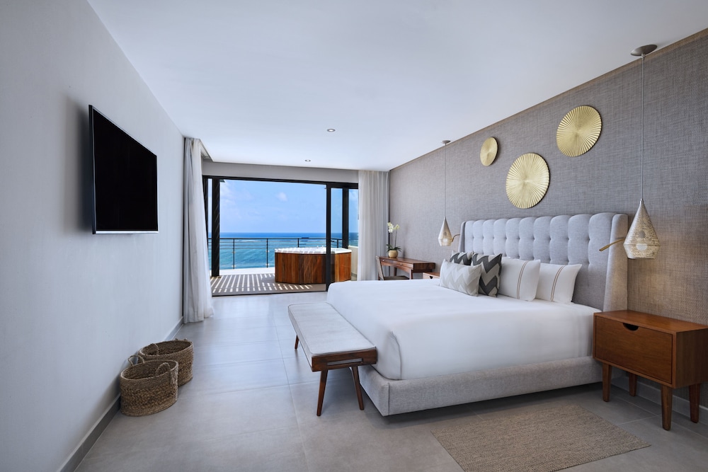 Presidential Room, 3 Bedrooms, Oceanfront