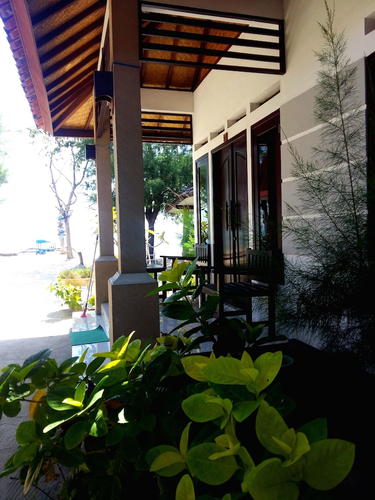Comfort Bungalow, 1 Double Bed, Beach View photo 3