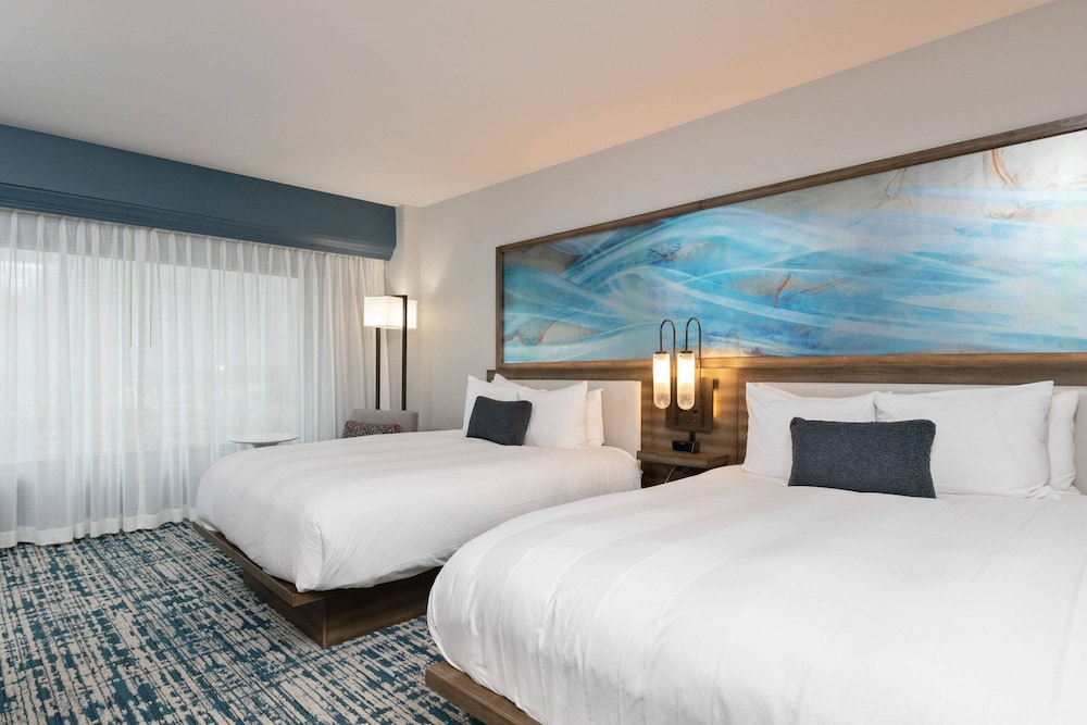 Room, 2 Queen Beds - Photo 5