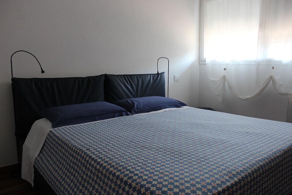 Deluxe Double Room, Park View photo 3