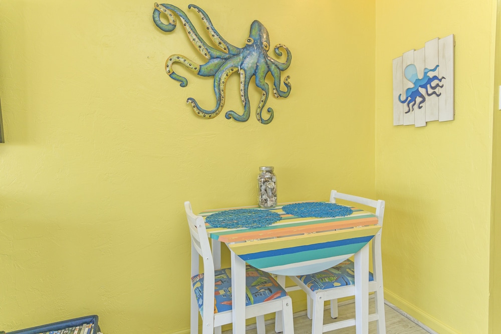 Family Condo, 1 Bedroom, Beach View photo 3