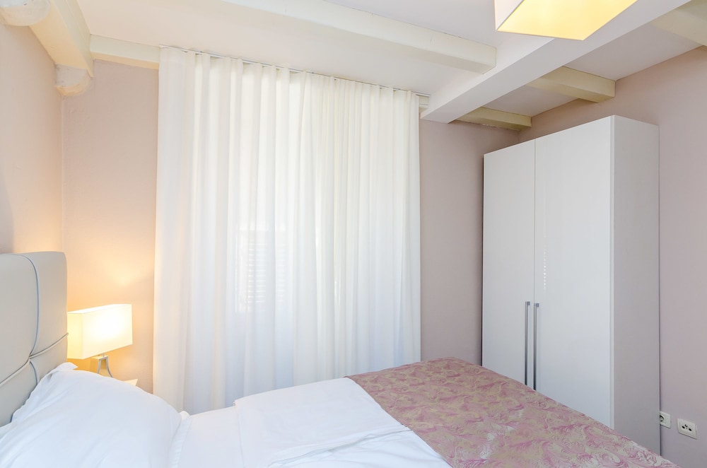 Superior Apartment photo 2