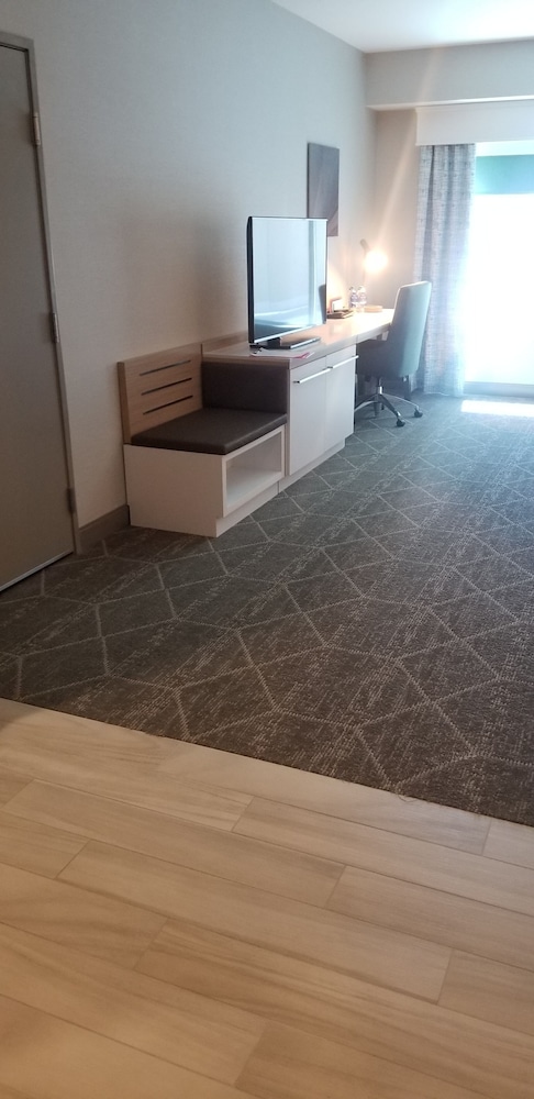 Room, 2 Queen Beds, Accessible, Bathtub (Hearing) - Photo 3