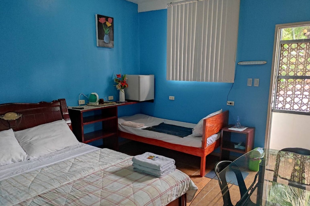 Deluxe Triple Room photo 2