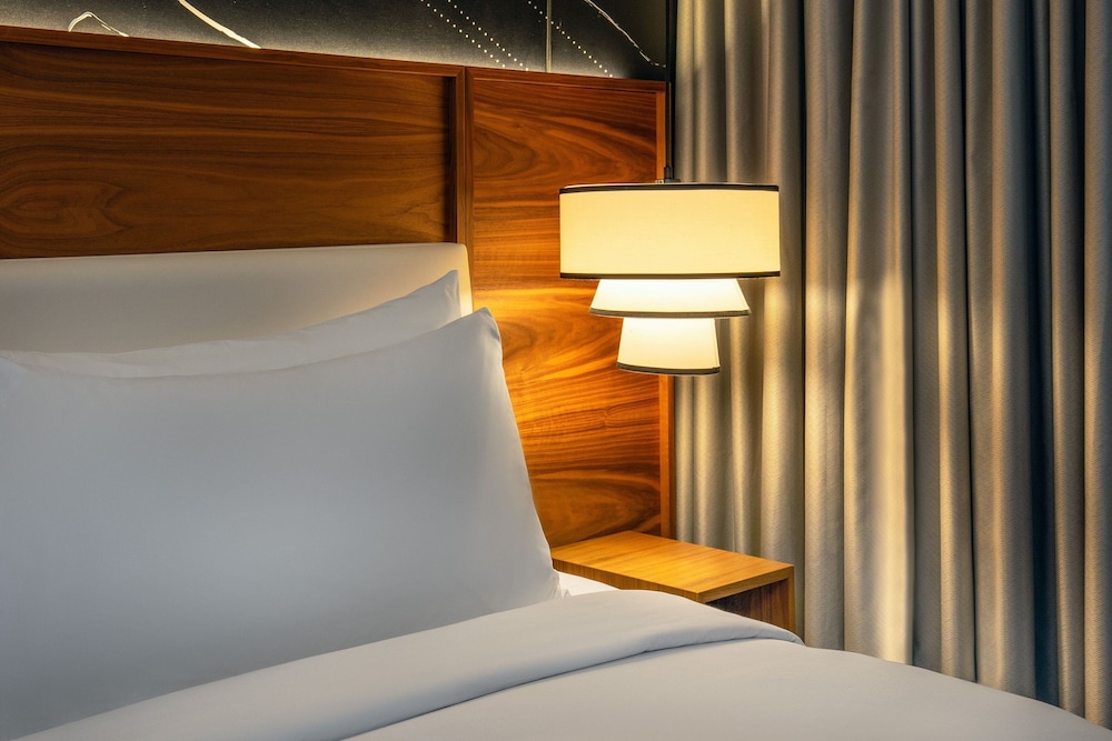 Room, 1 King Bed (Terrace)