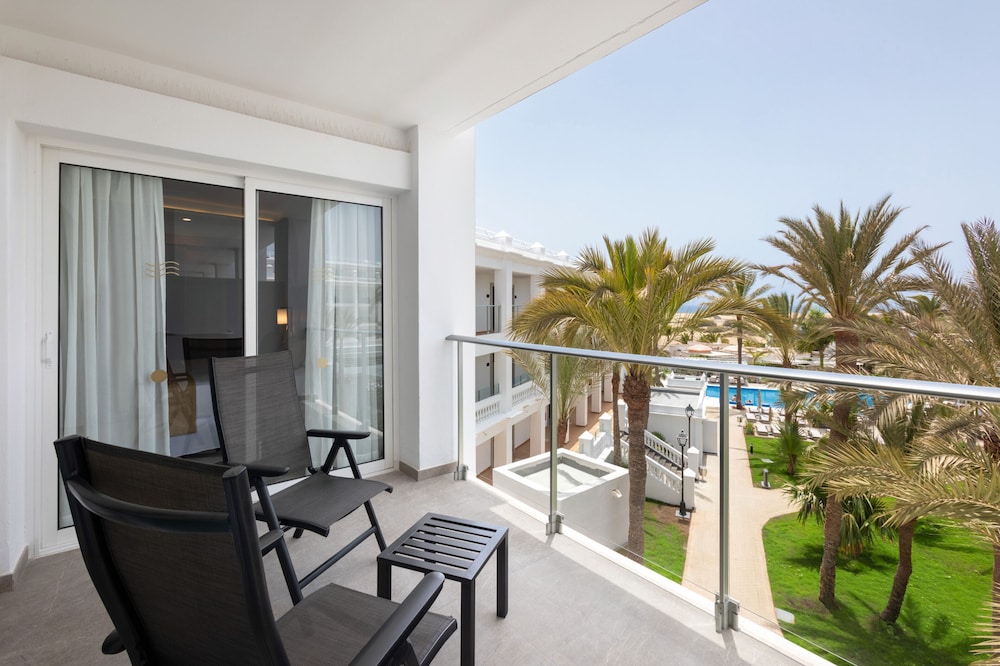 Junior Suite, Balcony, Garden View - Photo 2