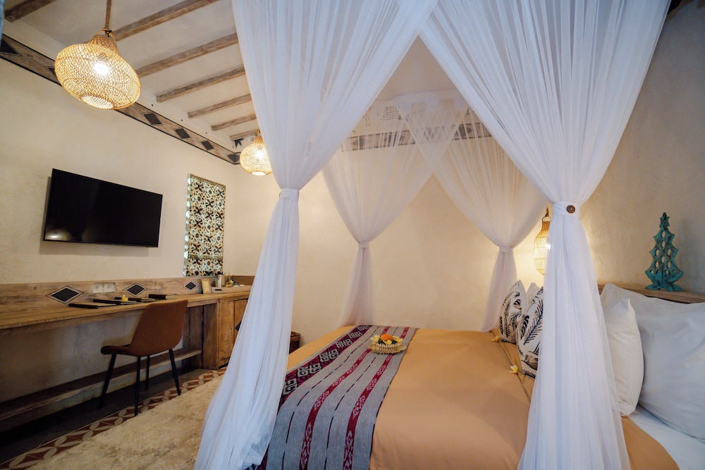 Three Bedroom Jungle Pool villa