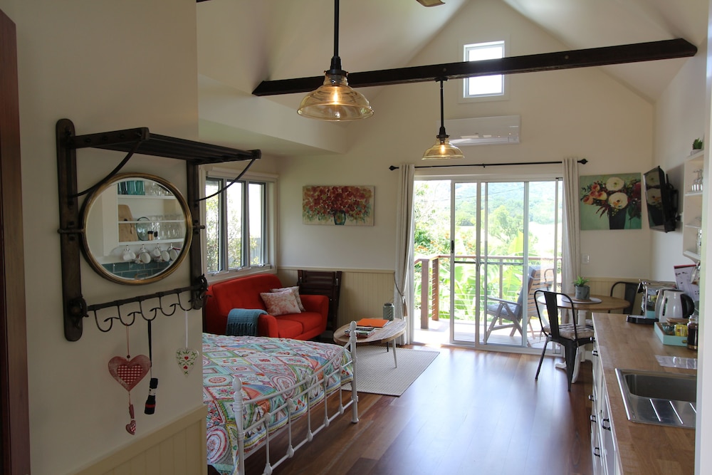 Luxury Cabin, 1 Queen Bed, Mountain View photo 1