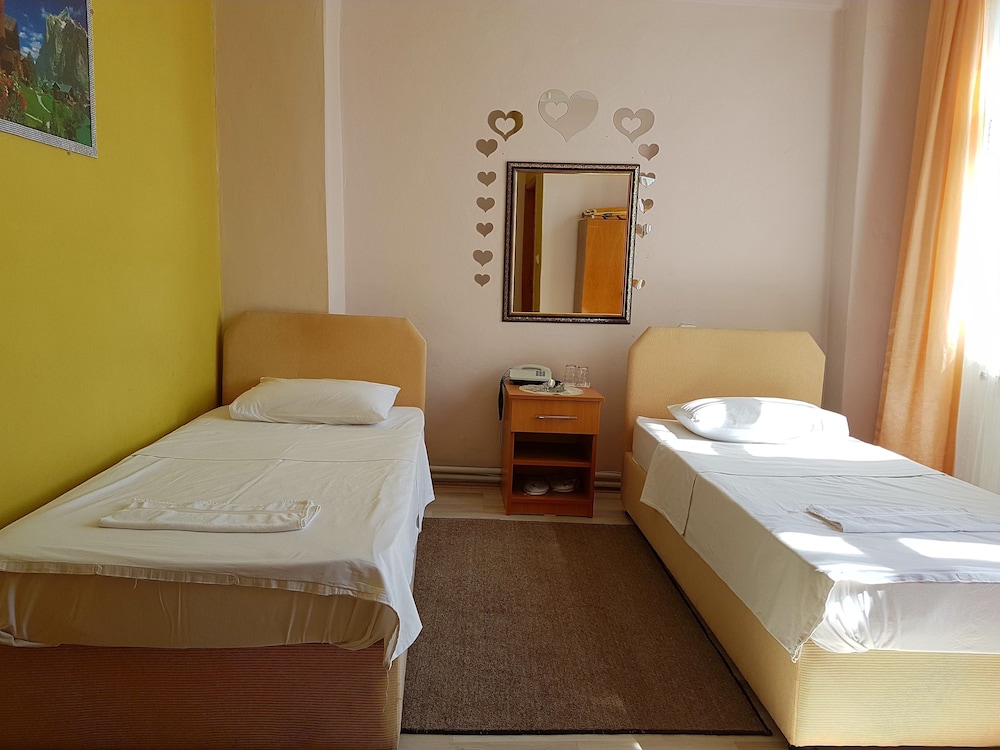 Standard Twin Room photo 1