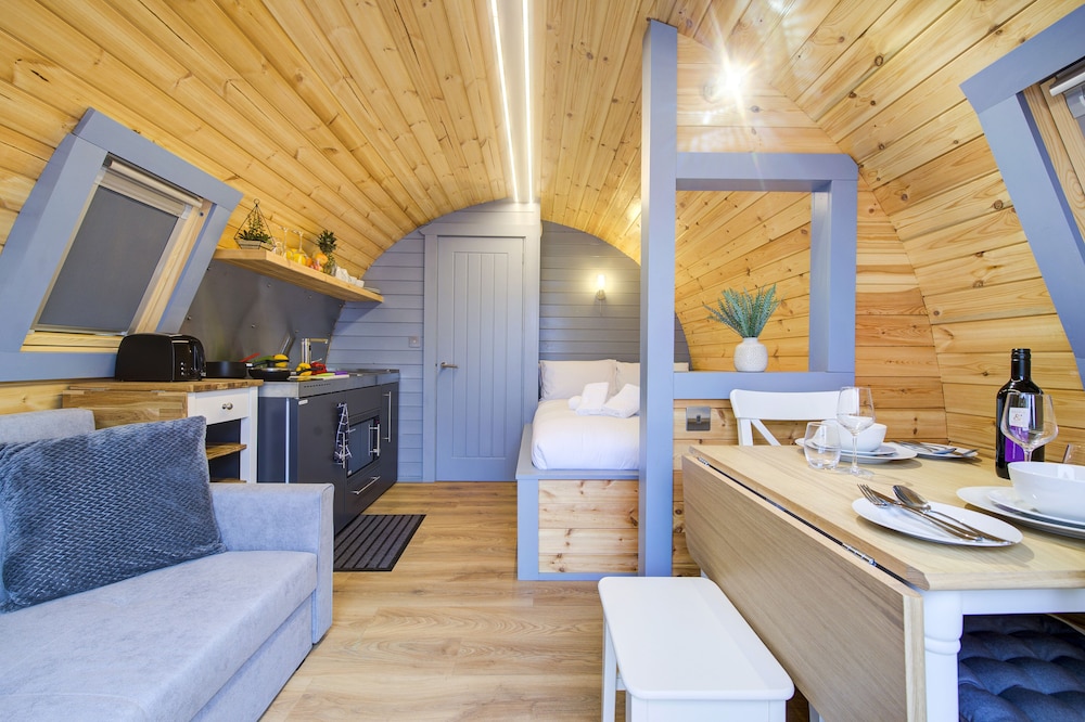 Luxury Beach Pod - Photo 14