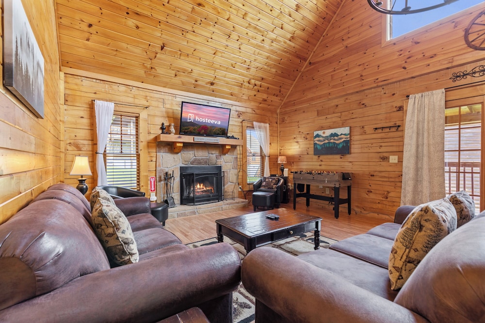 Signature Cabin, 2 Bedrooms, Non Smoking, Hot Tub
