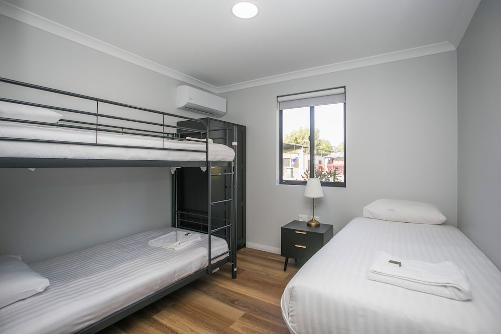 Family Chalet, 2 Bedrooms, Ground Floor (Non Pet Friendly) photo 1