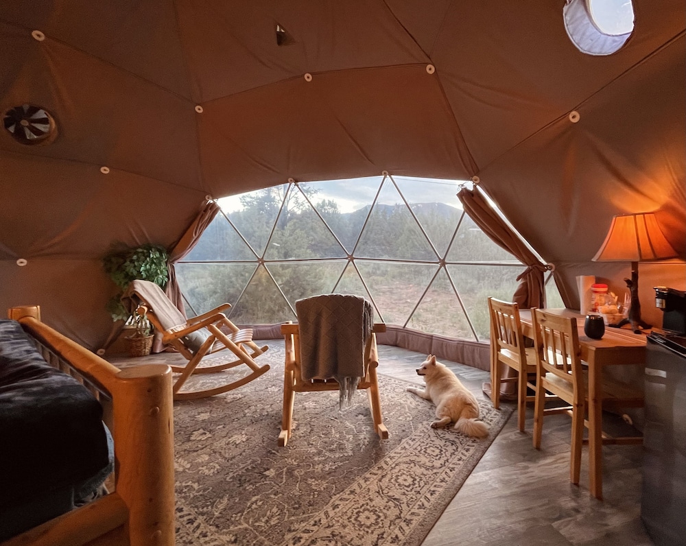 Dome 2 photo 1