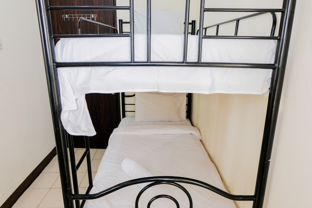 Room - Photo 14