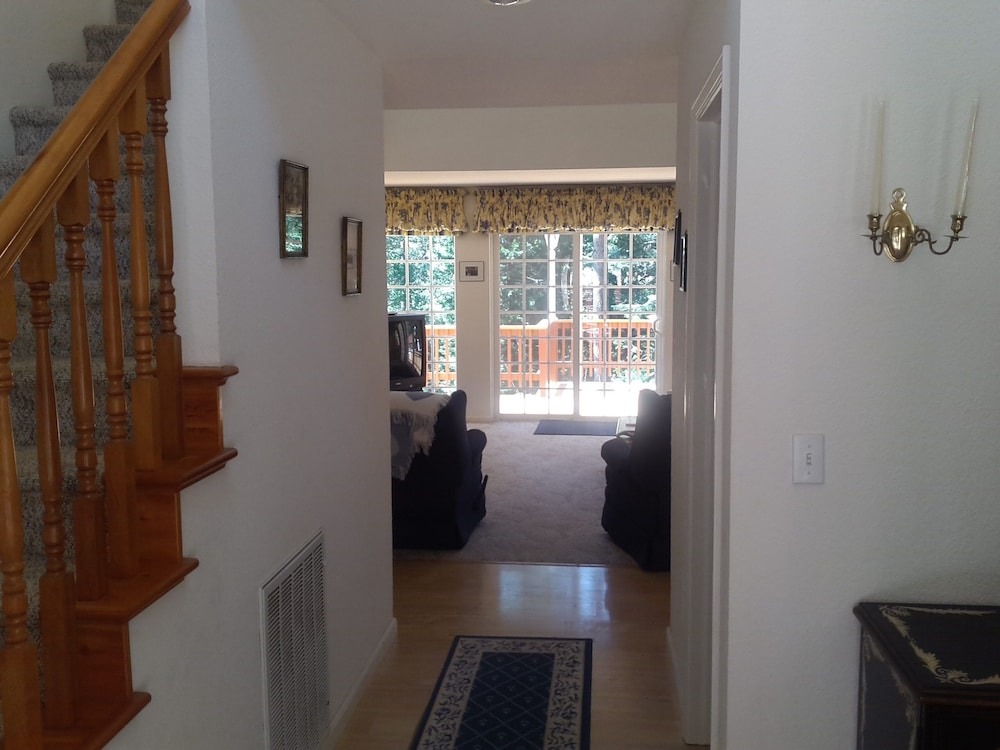 Cabin, 3 Bedrooms photo 1