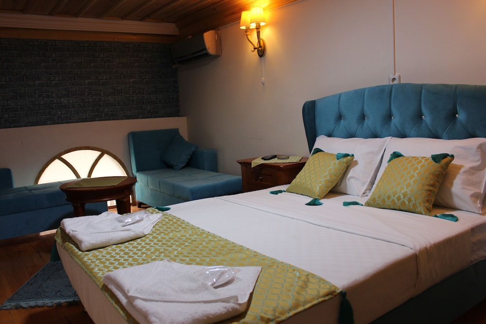 Deluxe Double Room photo 2