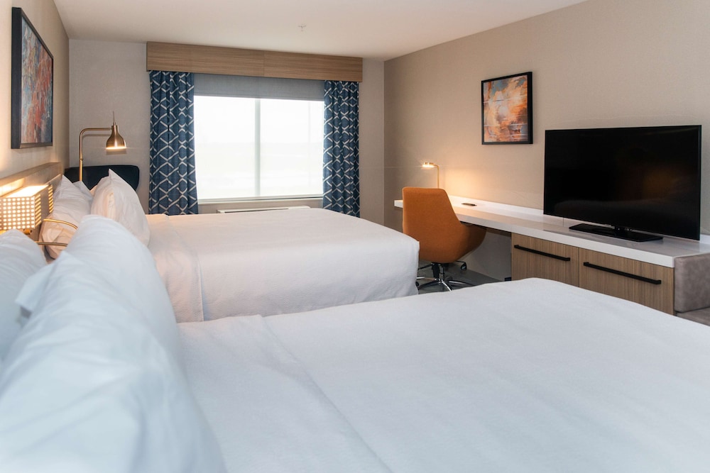 Room, 2 Queen Beds - Photo 6