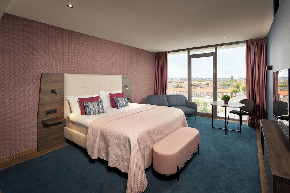Deluxe Double Room Plus (max. 2 adults, 1 baby) - Photo 3