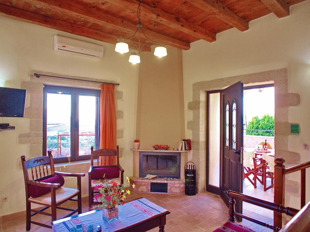 Villa photo 3