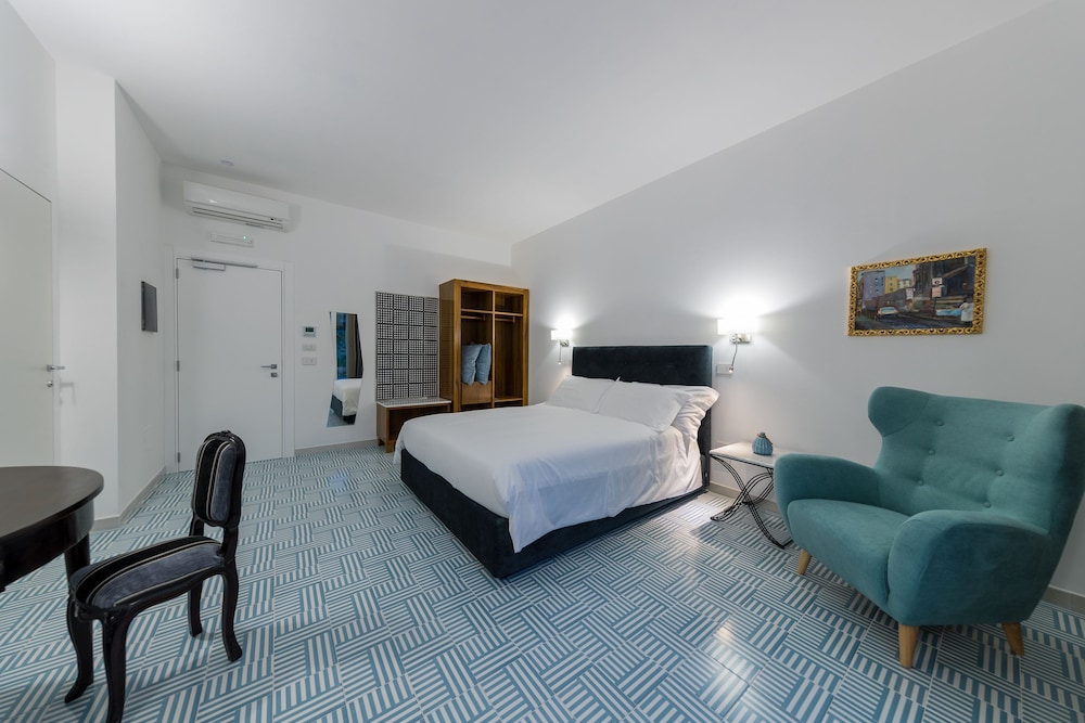 Comfort Room, Sea View photo 2
