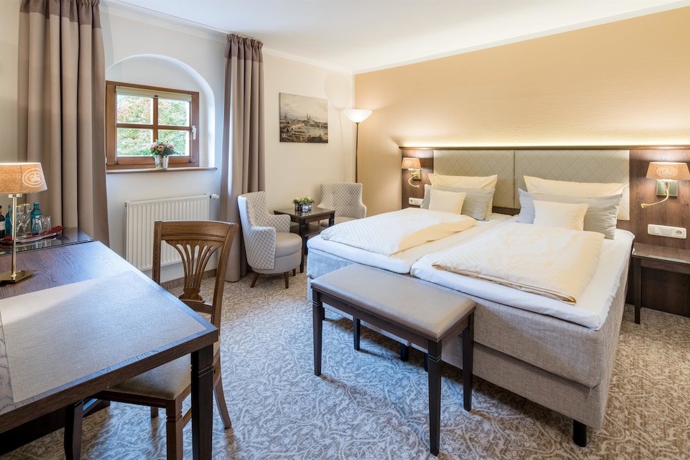 Triple Room, 2 Bedrooms photo 2
