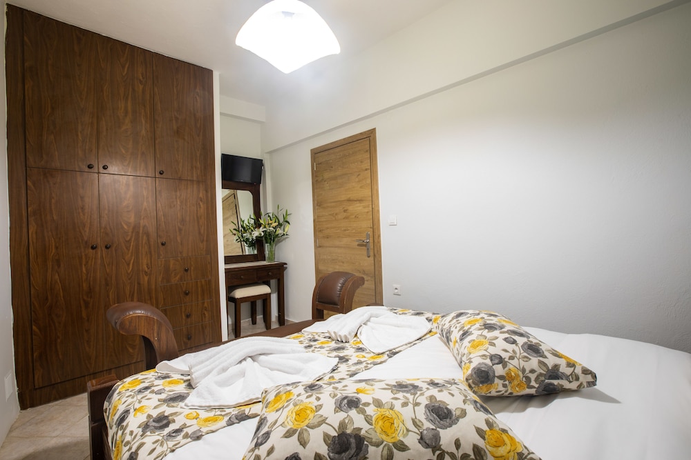 Economy Apartment photo 1